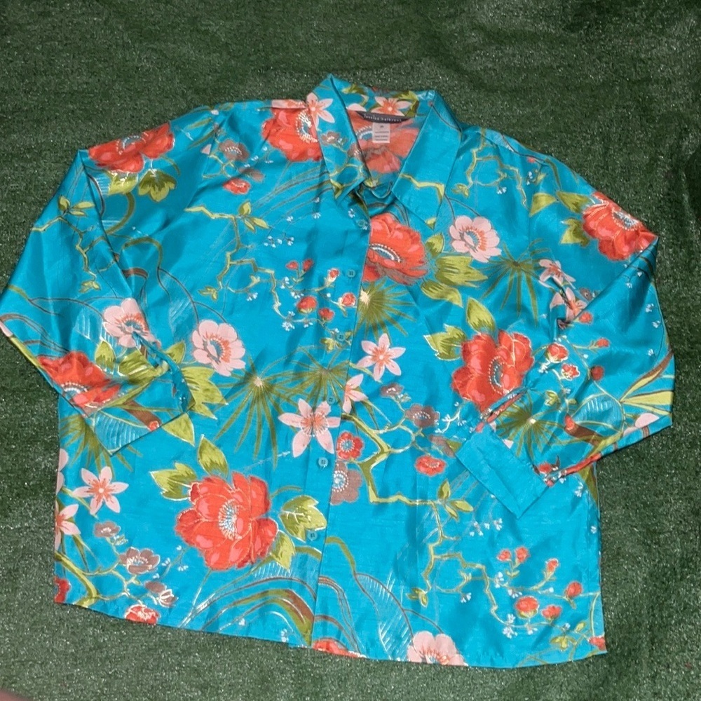 Jessica Holbrook Floral  Plus Size Button Shirt